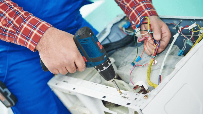 Karapürçek Eminçelik Eminçelik çamaşır makinesi kart tamiri – Su almama arızası orijinal parça ile giderildi. - Teknik servis örneği